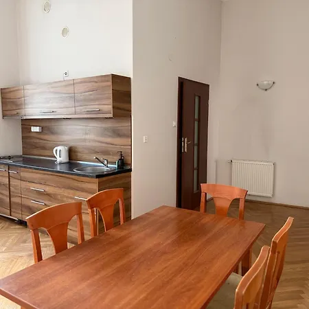 Cracow Main Square Apartment *