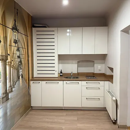 Cracow Main Square Apartment